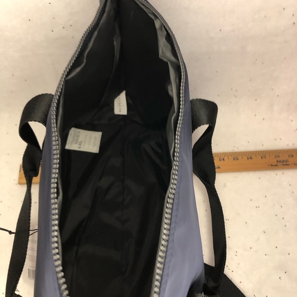 NWT Coach Travel / Weekender Duffle Bag Zippered- Navy Bluer - Picture 10 of 11